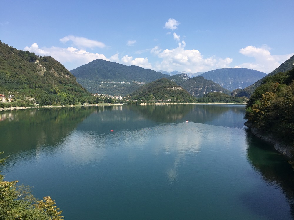 Lago di Corlo.JPG