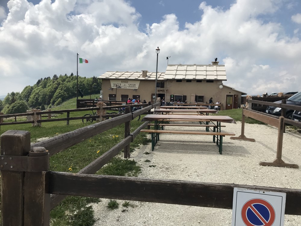 Rifugio Bocca di Selva.jpg